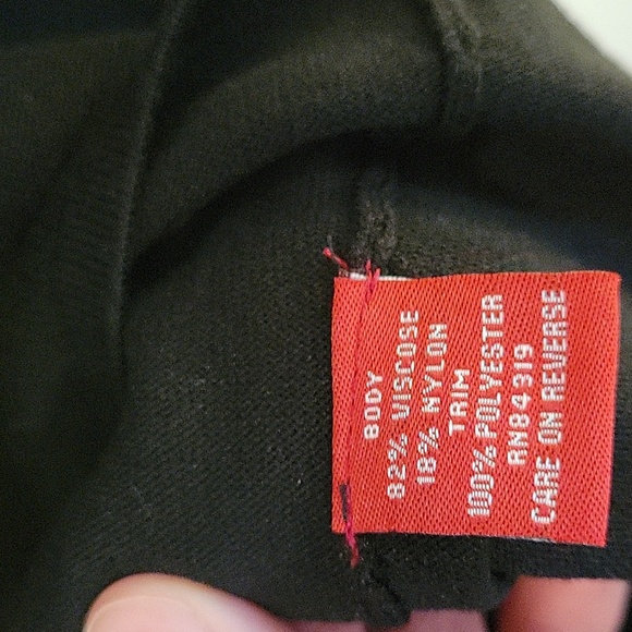 ⭐️Cyrus Black Sweater - Picture 5 of 6